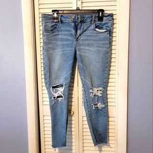 American Eagle jeans distressed 16 short